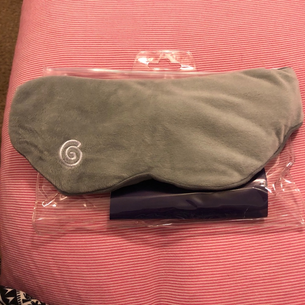 Weighted face mask